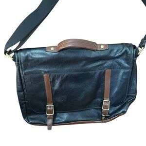 FOSSIL Black Leather Messenger Bag Shoulder Strap - Excellent Condition